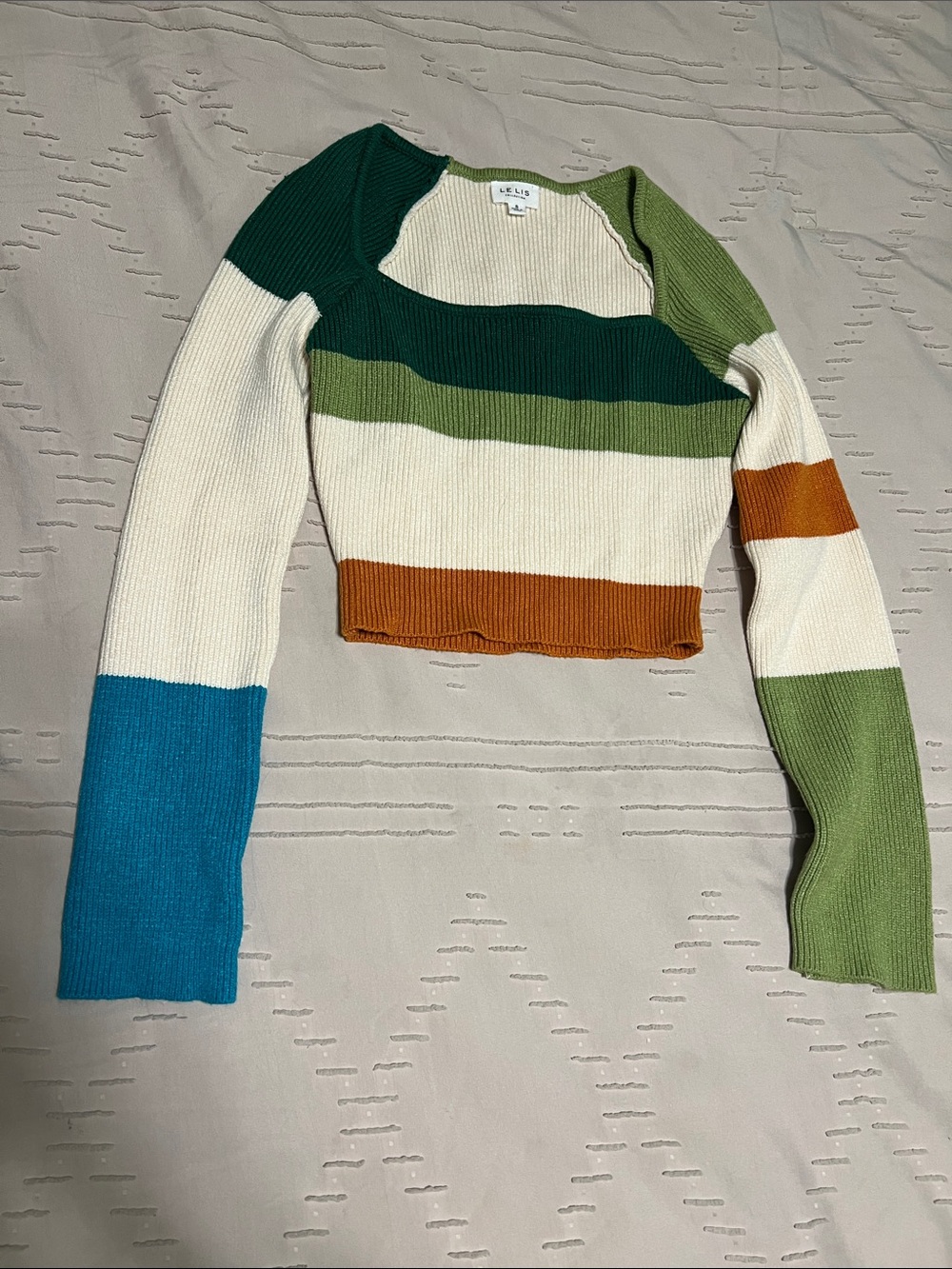 LE Lis crop sweater